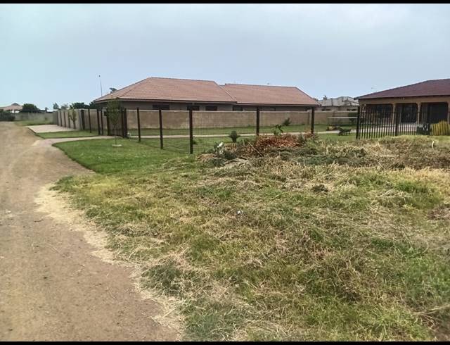 1,083M² VACANT LAND FOR SALE IN RIVERSDALE